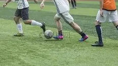 曼联7000万欧元签下穆萨-登贝莱，能否力压切尔西？